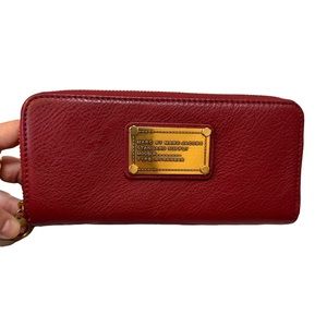 Marc by Marc Jacobs Leather Zip wallet